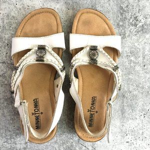 Minnetonka Silvie Cushioned Leather Slingback Sandals Shoes, White, Size 5